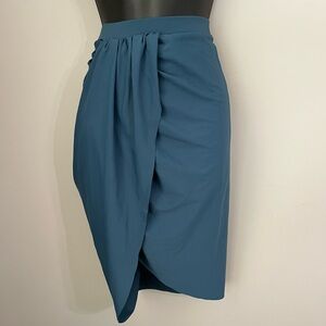 Skirt for the water (swimsuit) with shorts inside